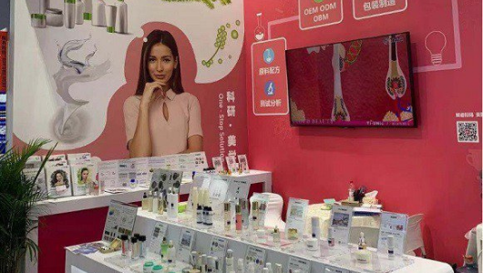 Ti-UNic's anti-graying secret reveals on the global beauty show in Shanghai(圖)